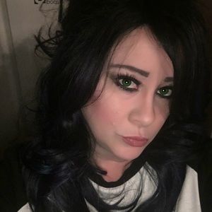 Meet your Posher, Michele